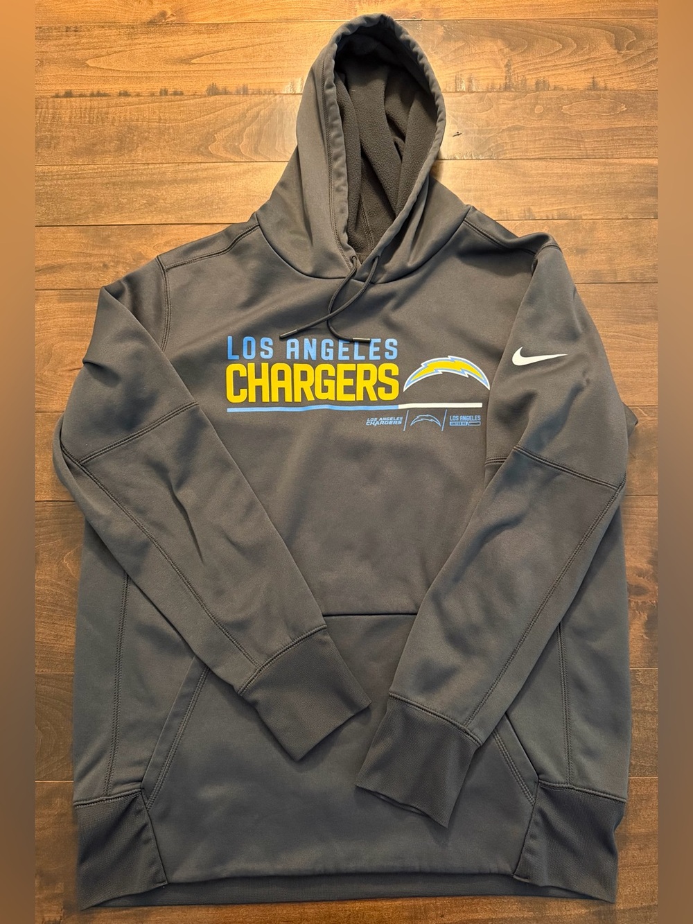 🌟 Men’s Nike Gray Los Angeles Chargers Pullover Hoodie
